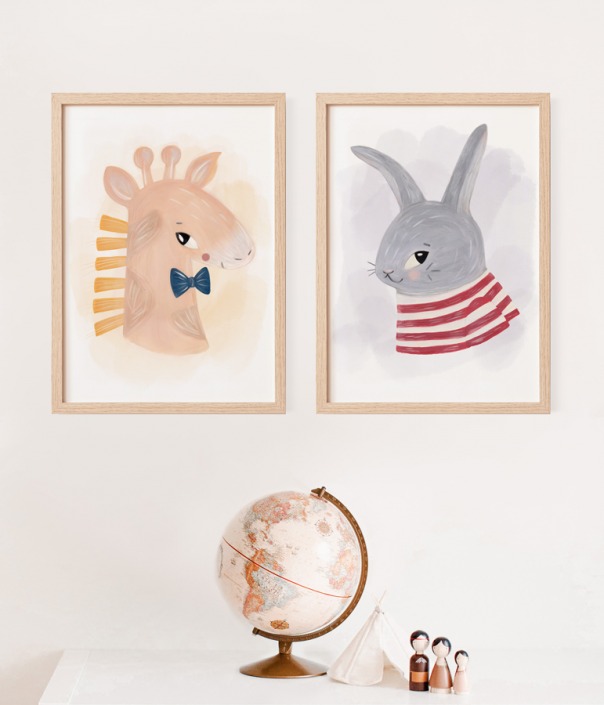Wall Art Giraffe & Bunny in children's room.